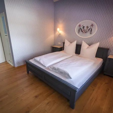 Ansitz Wartenfels 3*